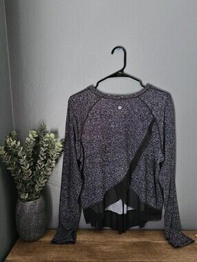 Lululemon Run Top